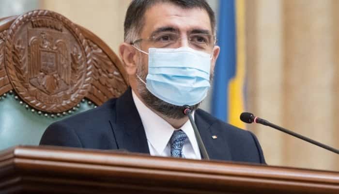 Cazanciuc anunţă că săptămâna viitoare Camera Deputaţilor va respinge proiectul cu privire la folosirea limbilor minorităţilor 